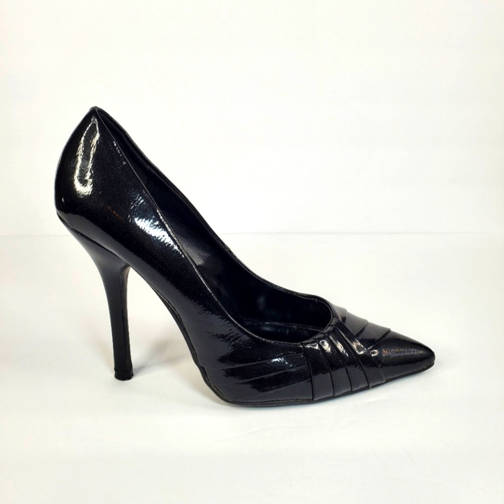 Elegant Black Stilletto Pointed Heels